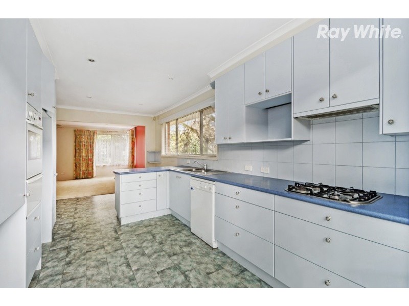 11 Hillview Drive, Kilsyth VIC 3137