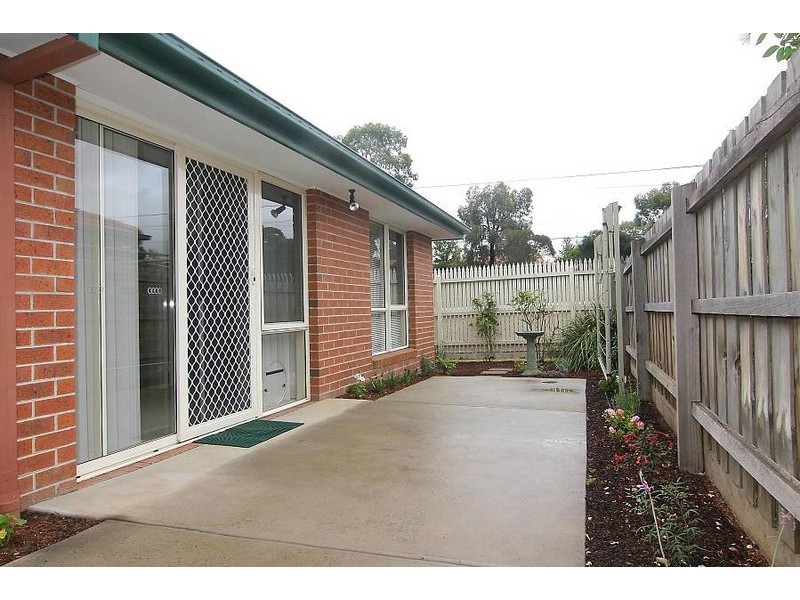 1/1401 High Street Road, Wantirna South VIC 3152