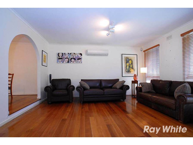 8 Warwick Close, Wantirna VIC 3152