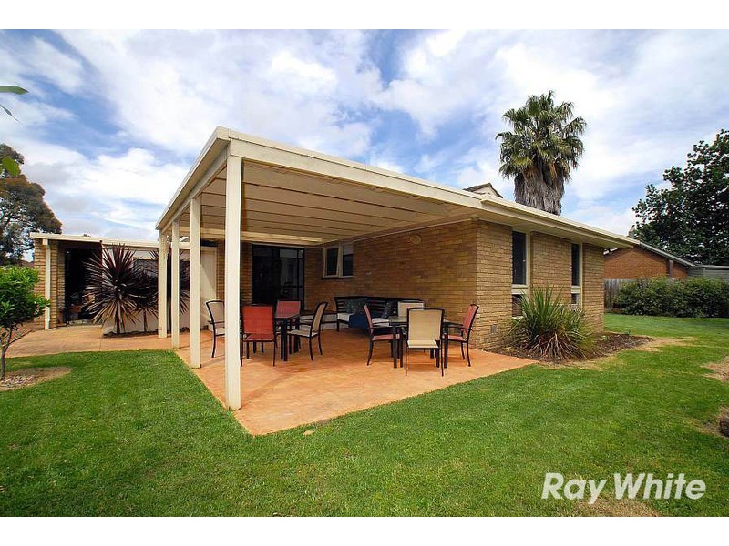8 Warwick Close, Wantirna VIC 3152