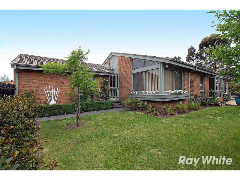 48 Milpera Crescent, Wantirna VIC 3152