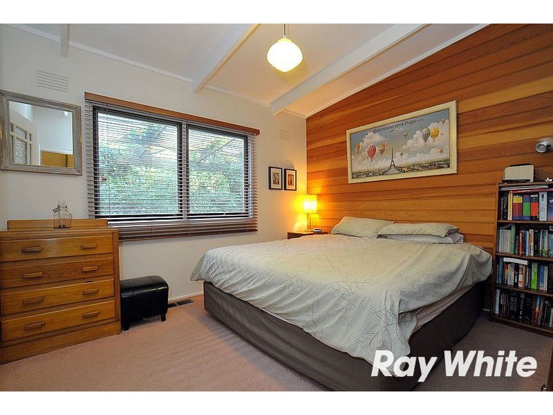 15 Wynette Avenue, Upper Ferntree Gully VIC 3156