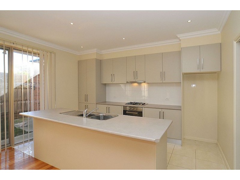 1/17 Tyner Road, Wantirna South VIC 3152