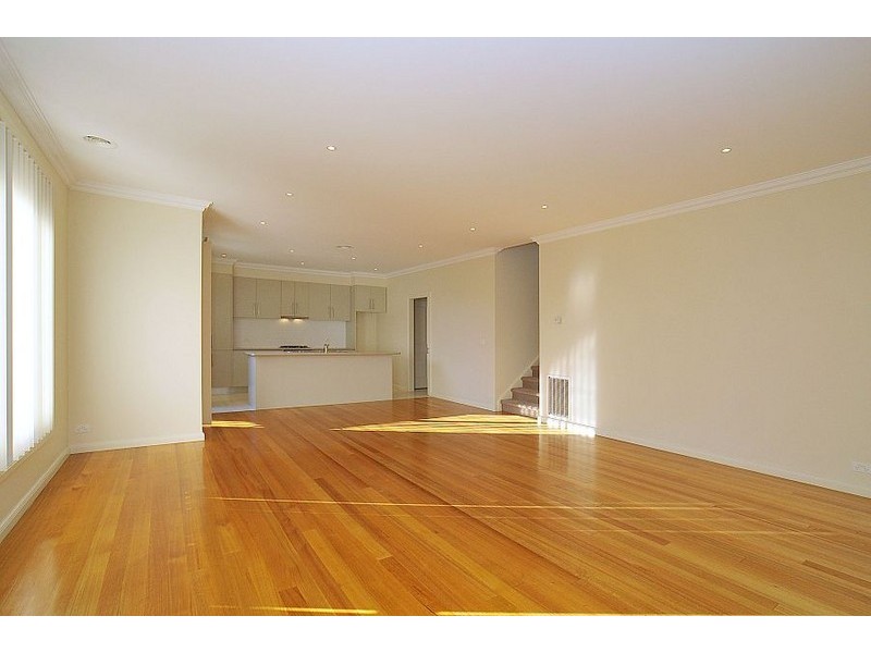 1/17 Tyner Road, Wantirna South VIC 3152