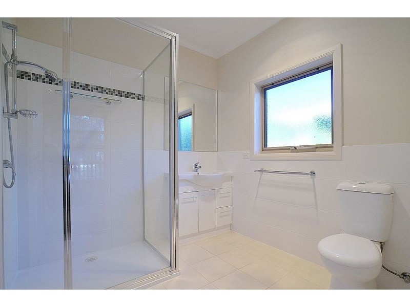 1/17 Tyner Road, Wantirna South VIC 3152