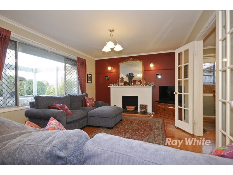 34 Kirrawee Avenue, Wantirna South VIC 3152