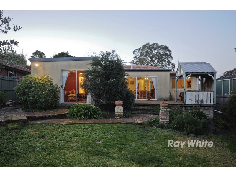34 Kirrawee Avenue, Wantirna South VIC 3152