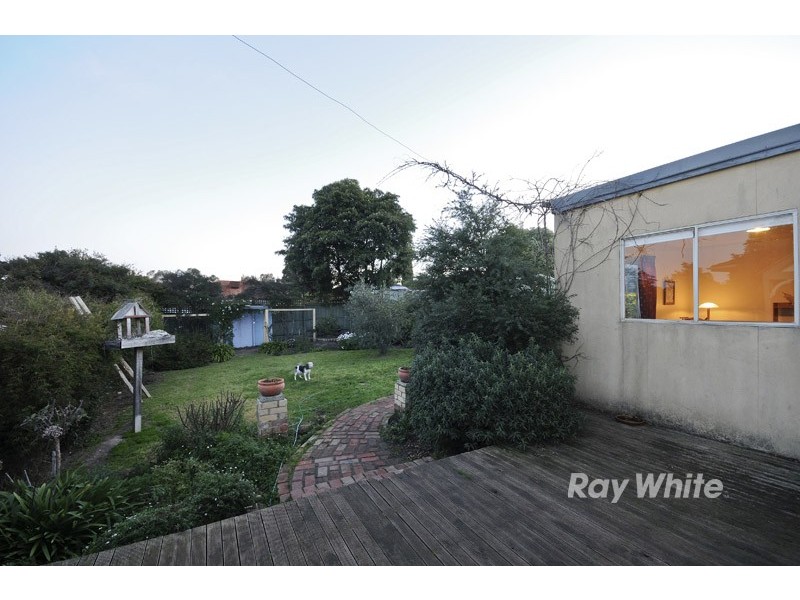 34 Kirrawee Avenue, Wantirna South VIC 3152