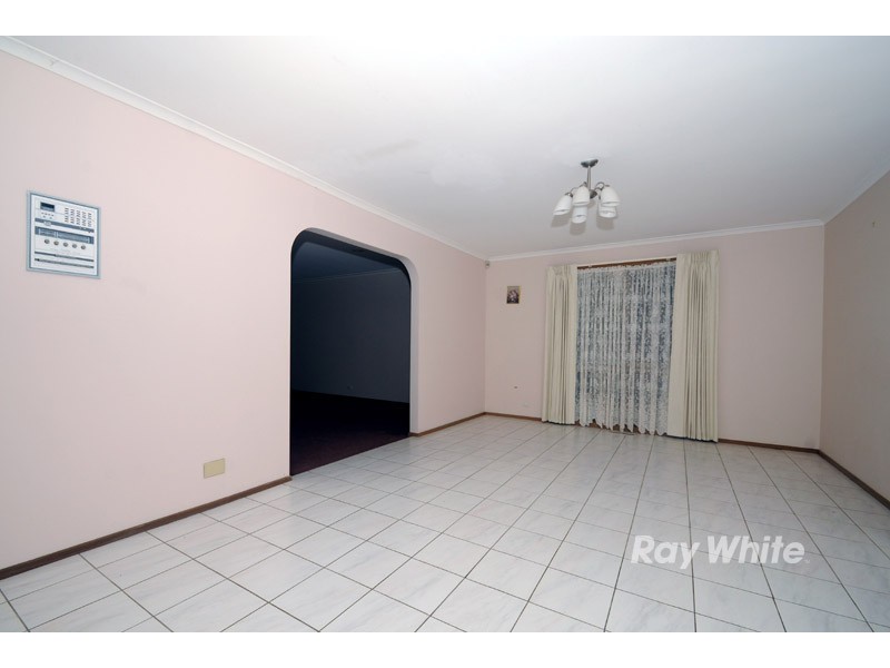 19 Jenola Parade, Wantirna South VIC 3152