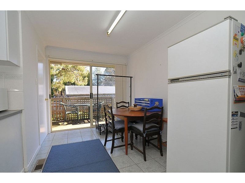 10 Locksley Close, Bayswater VIC 3153