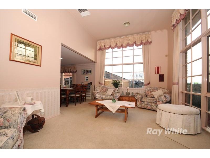 38 Jessica Close, Wantirna South VIC 3152