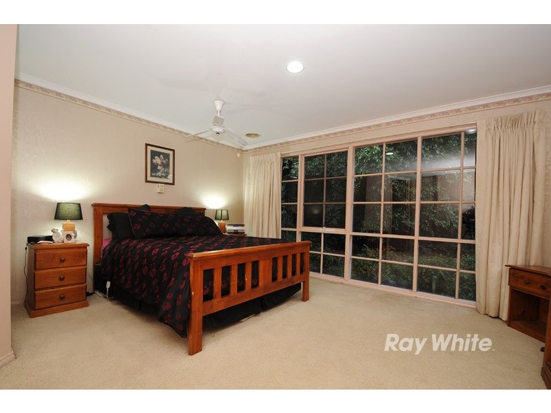 38 Jessica Close, Wantirna South VIC 3152