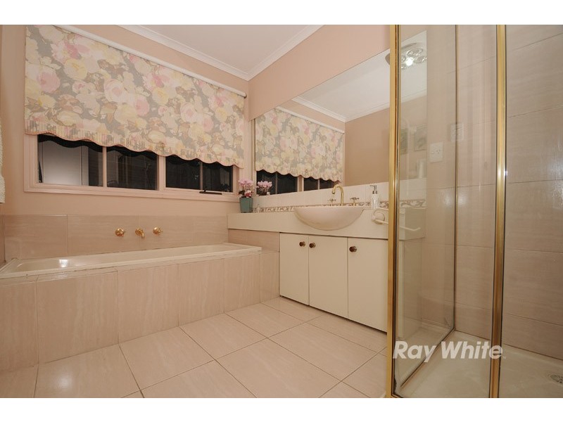 38 Jessica Close, Wantirna South VIC 3152