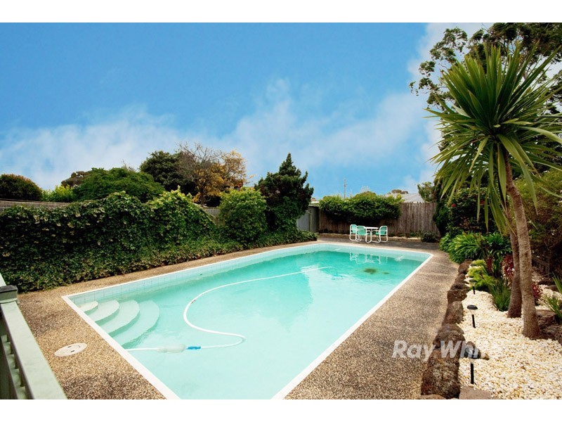 45 Dunbarton Drive, Wantirna VIC 3152