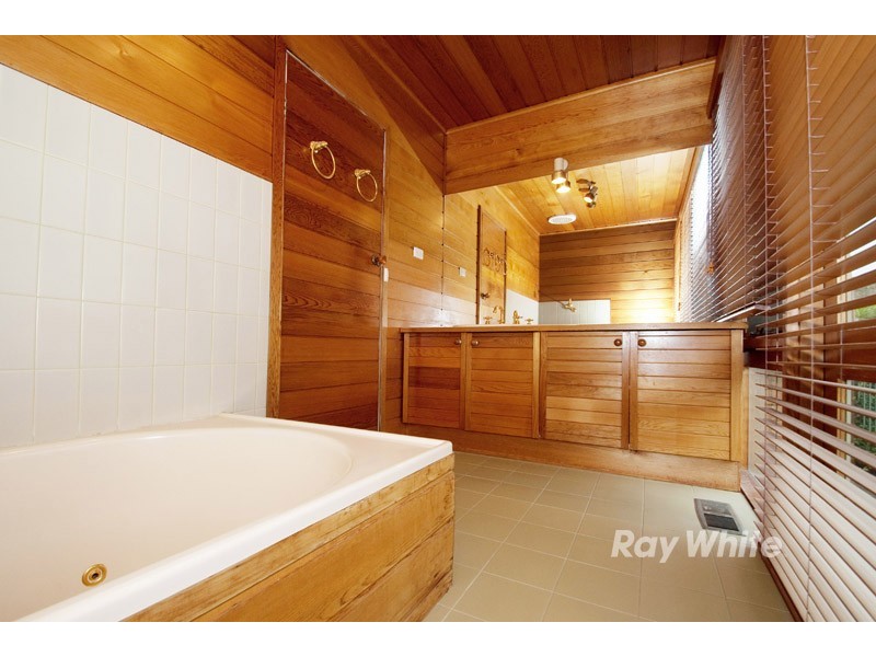 45 Dunbarton Drive, Wantirna VIC 3152