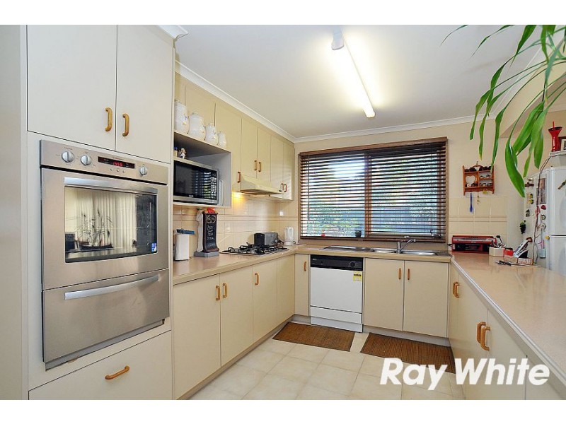 7 Glenwood Grove, Knoxfield VIC 3180