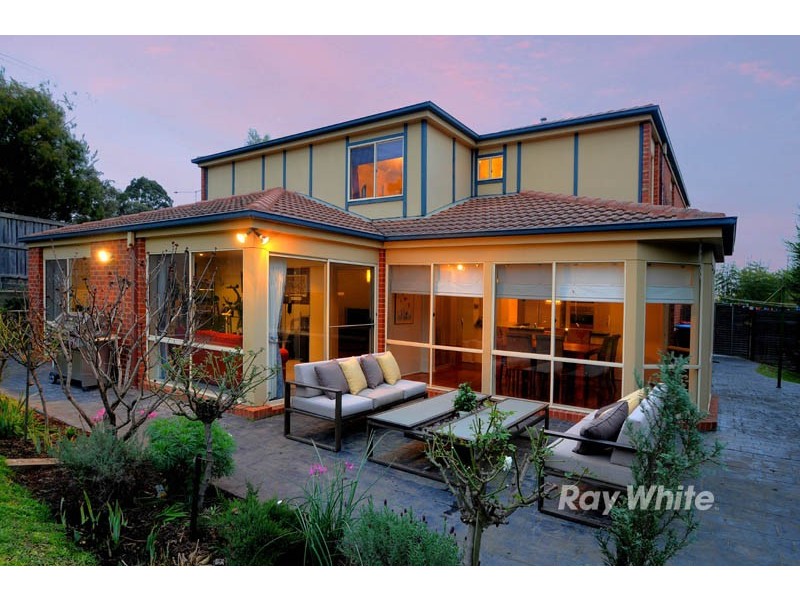 8 The Croft, Lysterfield VIC 3156