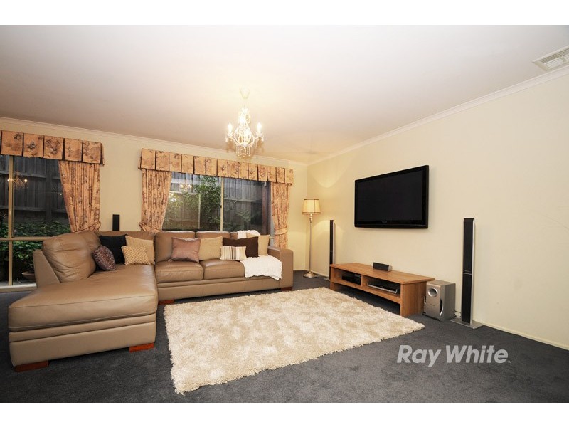 8 The Croft, Lysterfield VIC 3156