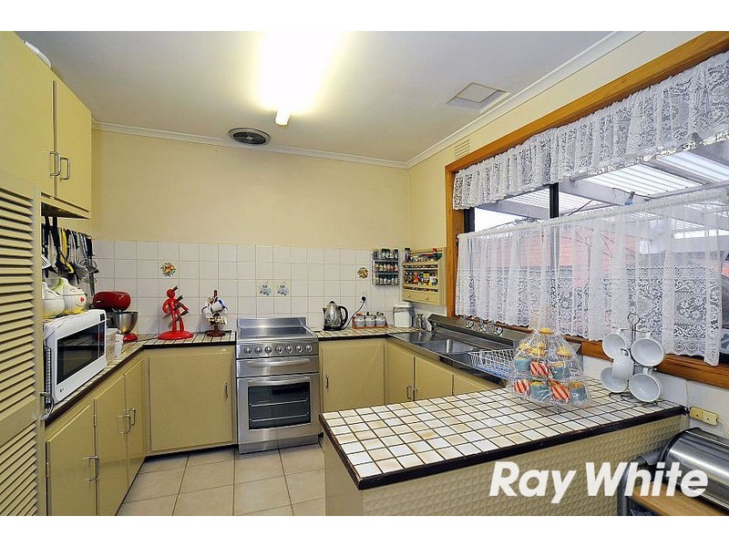 40 Fonteyn Drive, Wantirna South VIC 3152