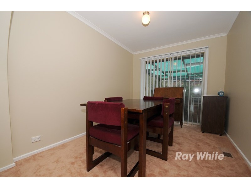 10 Cobain Square, Wantirna VIC 3152