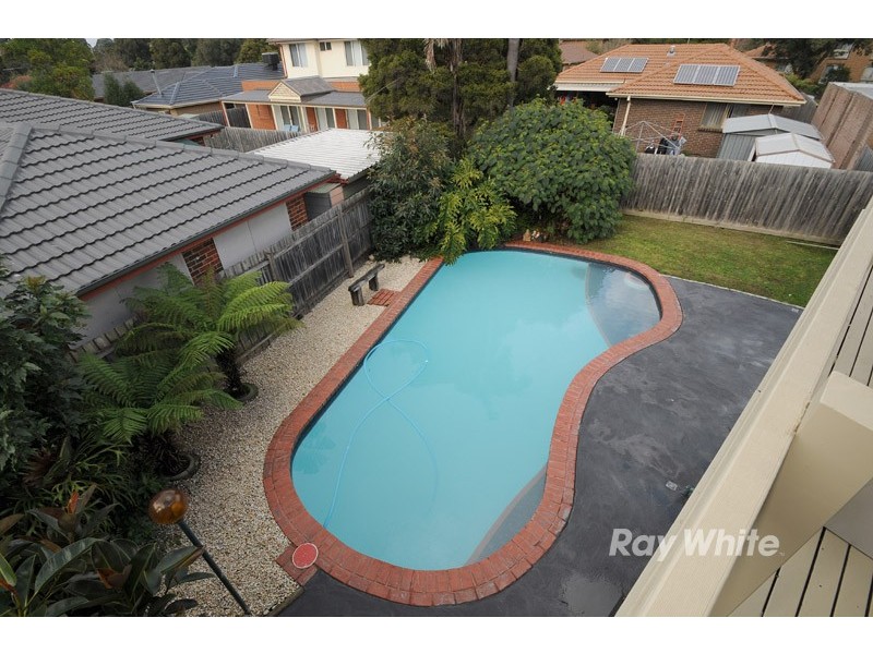 10 Cobain Square, Wantirna VIC 3152