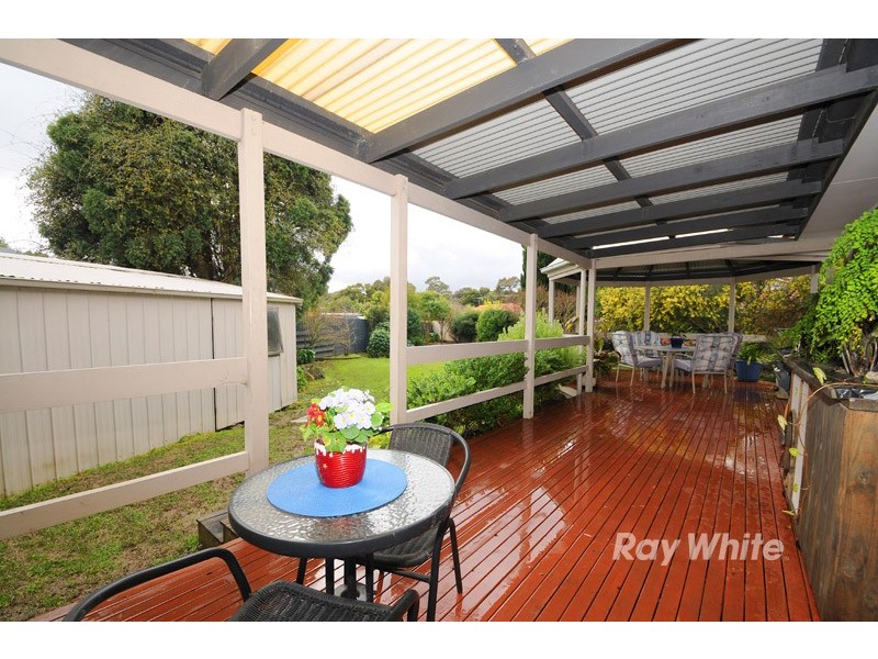 4 Corinella Square, Wantirna VIC 3152