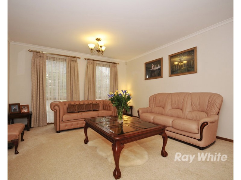 123 Fraser Crescent, Wantirna South VIC 3152
