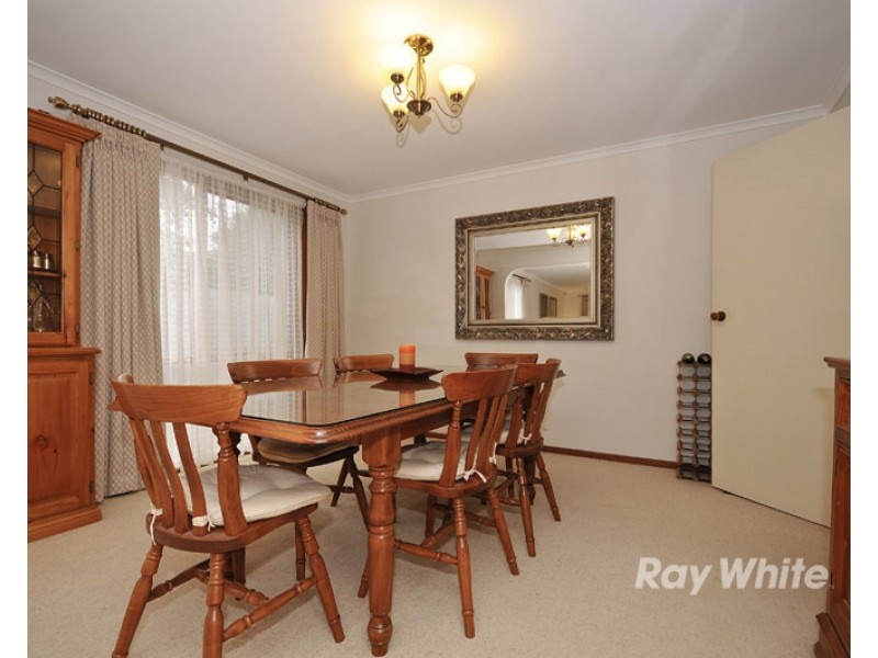 123 Fraser Crescent, Wantirna South VIC 3152