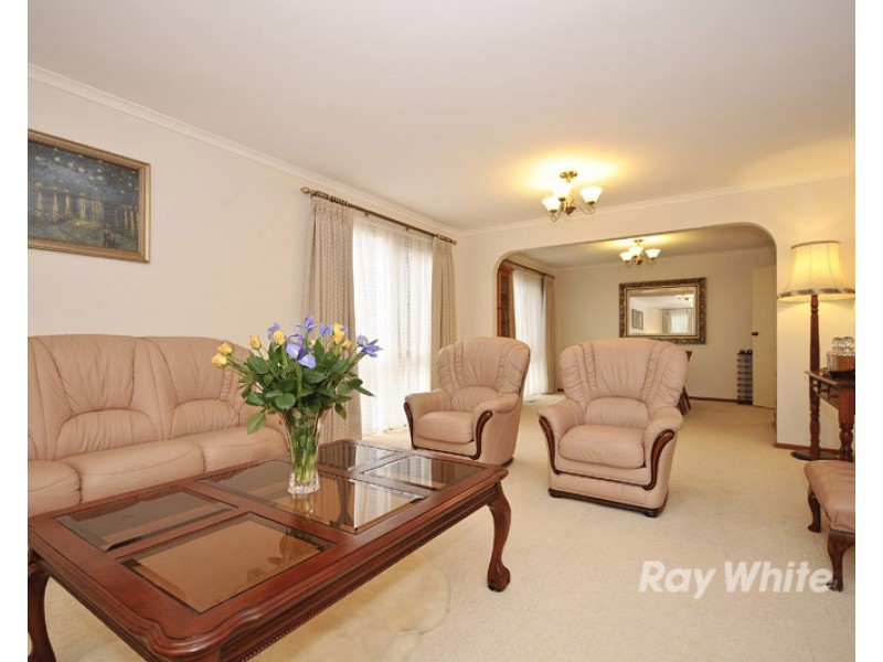 123 Fraser Crescent, Wantirna South VIC 3152