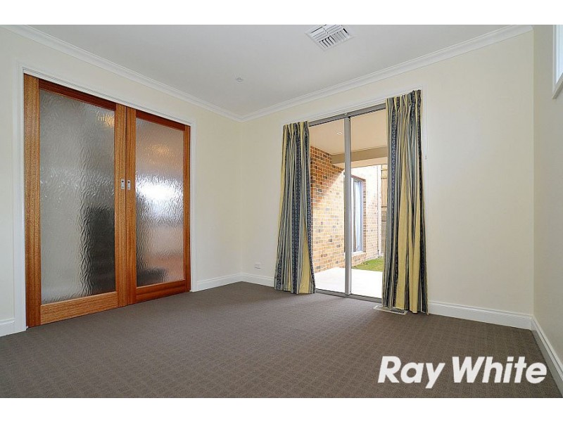 2/3 Dianne Street, Doncaster East VIC 3109