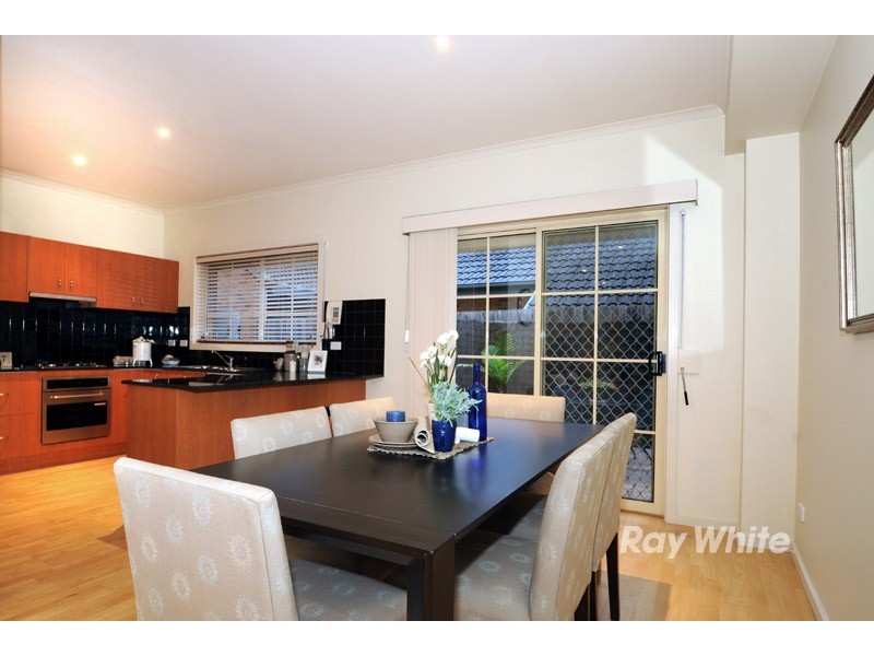 3/19 Earls Court, Wantirna South VIC 3152