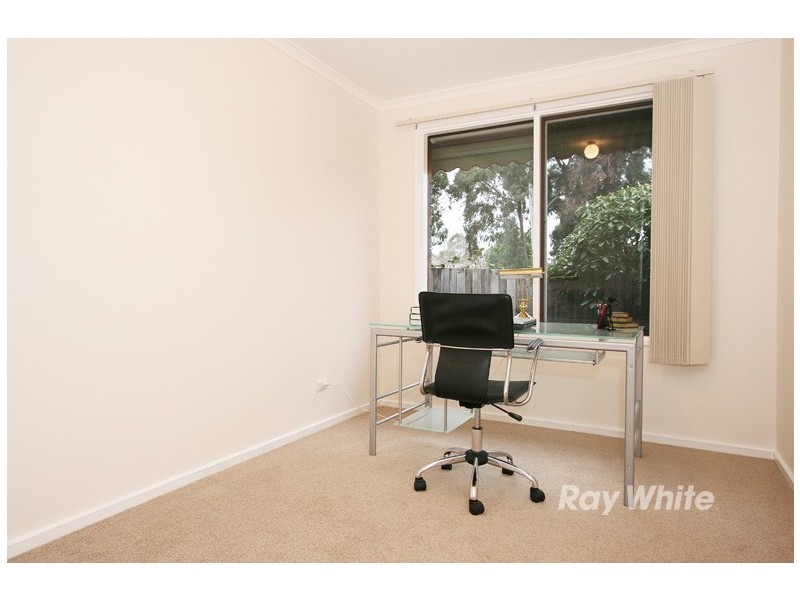 16 Milpera Crescent, Wantirna VIC 3152