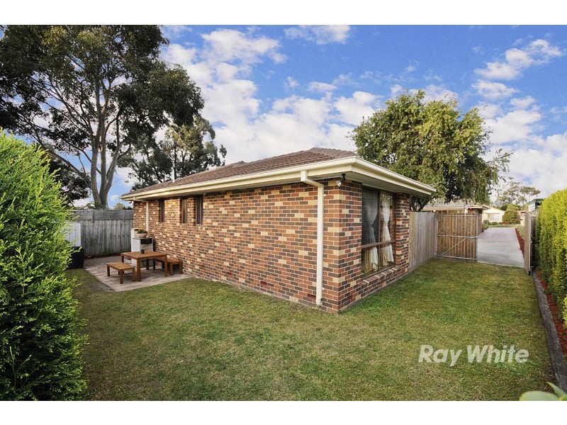 2/58 Fonteyn Drive, Wantirna South VIC 3152