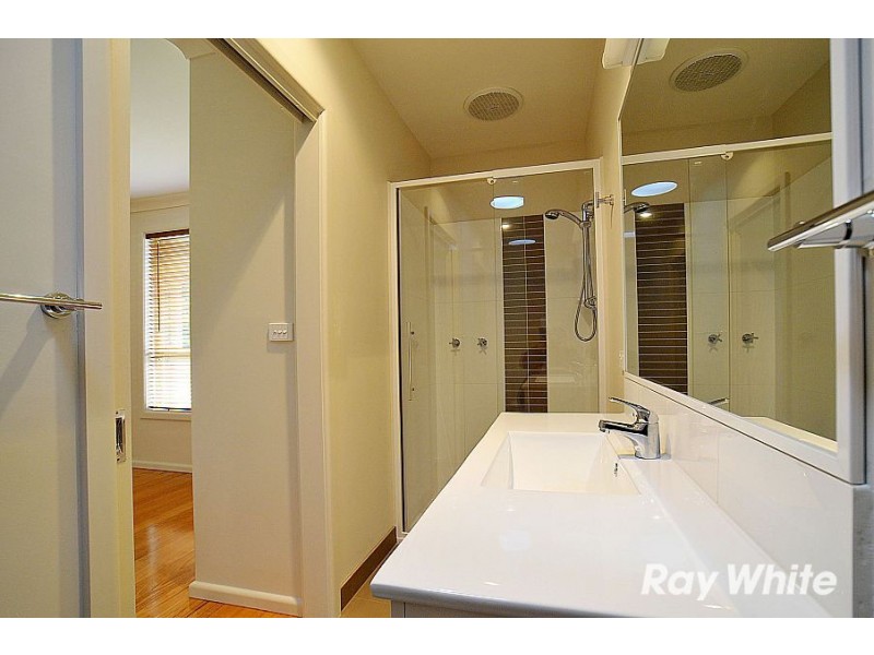 27 Arthur Street, Wantirna South VIC 3152