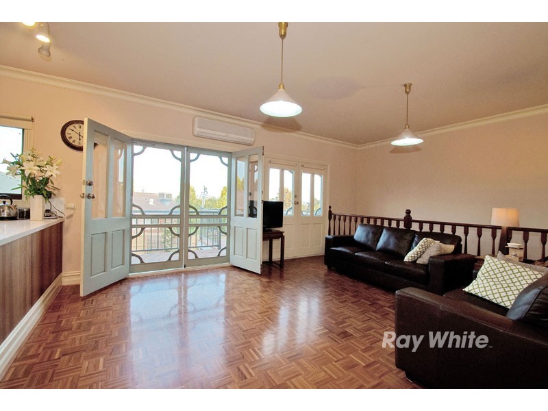 7 Blue Hills Close, Wantirna VIC 3152