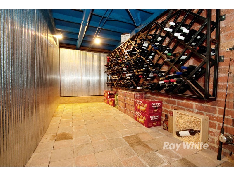 7 Blue Hills Close, Wantirna VIC 3152