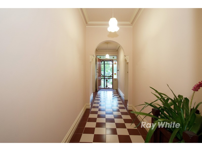 7 Blue Hills Close, Wantirna VIC 3152