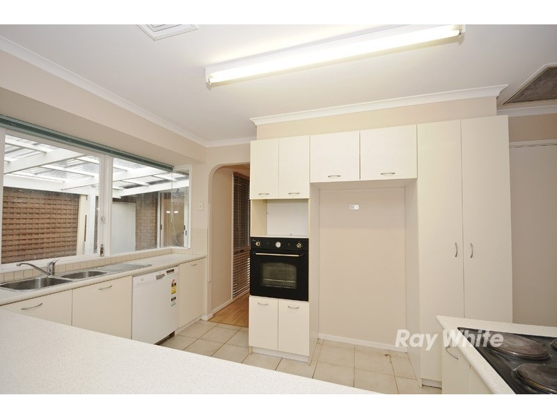 14 Mowbray Drive, Wantirna South VIC 3152