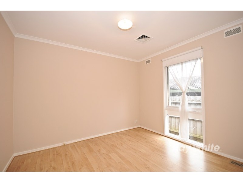14 Mowbray Drive, Wantirna South VIC 3152