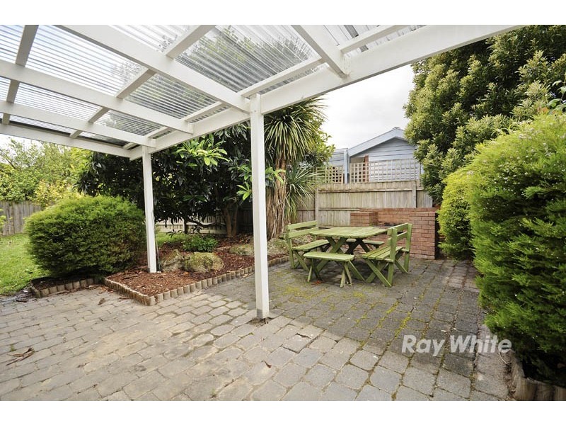 14 Mowbray Drive, Wantirna South VIC 3152