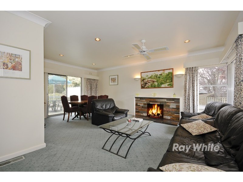 31 Kirrawee Avenue, Wantirna South VIC 3152