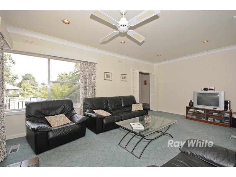 31 Kirrawee Avenue, Wantirna South VIC 3152