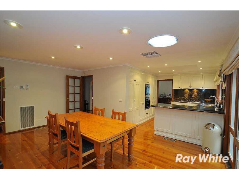 14 Newcombe Court, Wantirna South VIC 3152