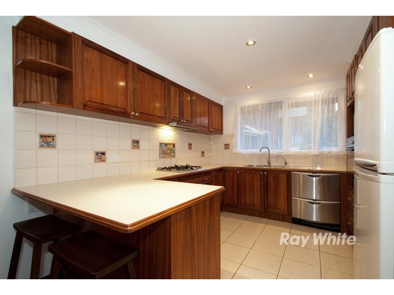 36 Ponsford Avenue, Wantirna South VIC 3152