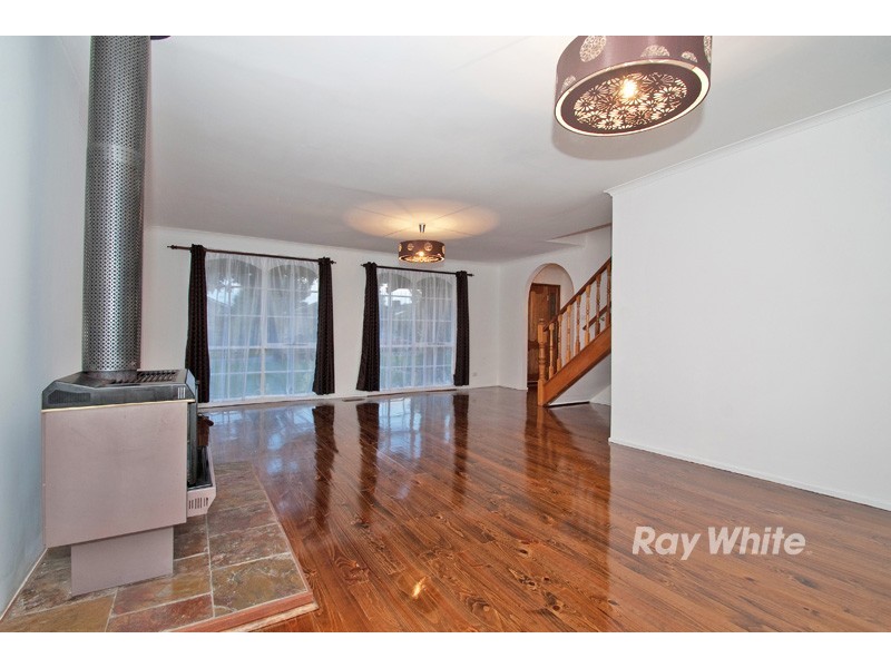 36 Ponsford Avenue, Wantirna South VIC 3152