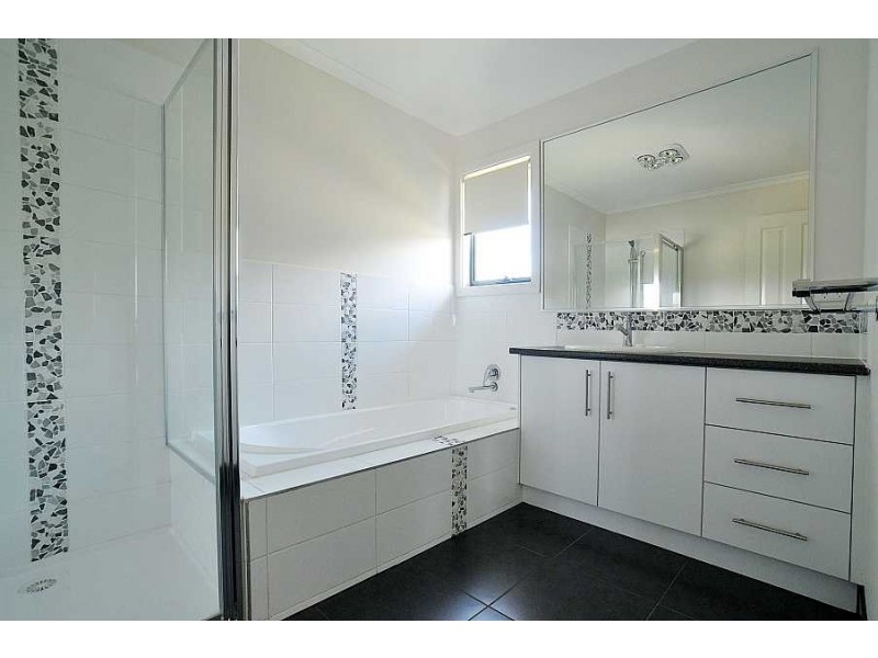 1/22 Myrtle Street, Bayswater VIC 3153