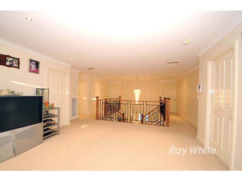 18 Colonial Court, Wantirna VIC 3152