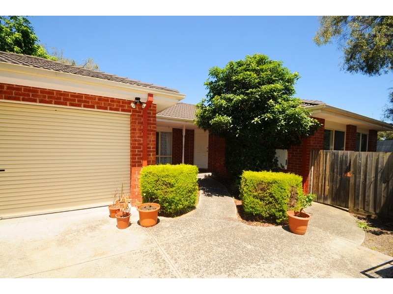 2/63 David Street North, Knoxfield VIC 3180