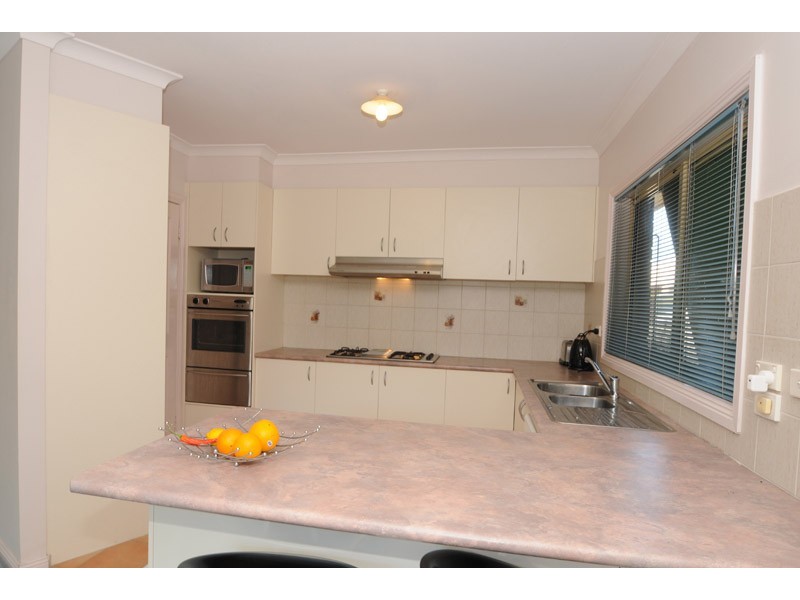 2/63 David Street North, Knoxfield VIC 3180