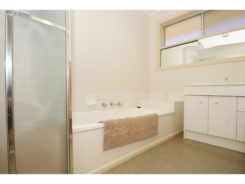 28  Grayson Drive, Scoresby VIC 3179